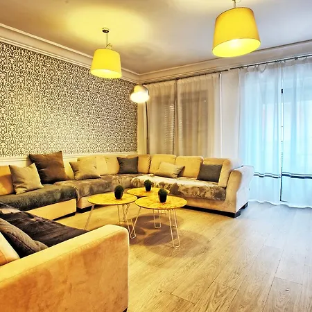 Sao Pedro 30 Guests *