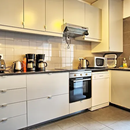 Sao Pedro 30 Guests *