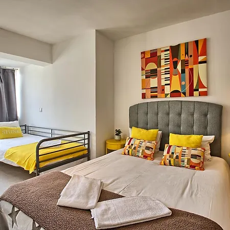 Sao Pedro 30 Guests * Lisbona