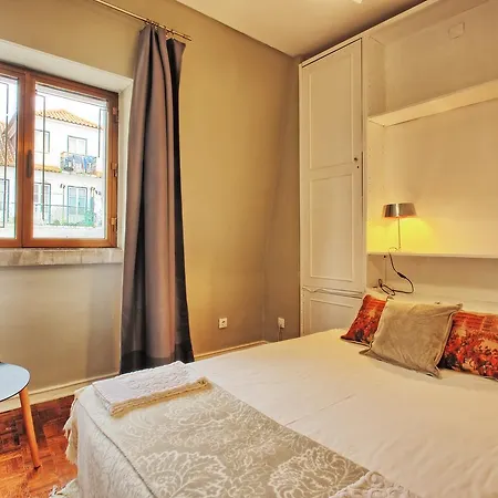 Sao Pedro 30 Guests Lisbon